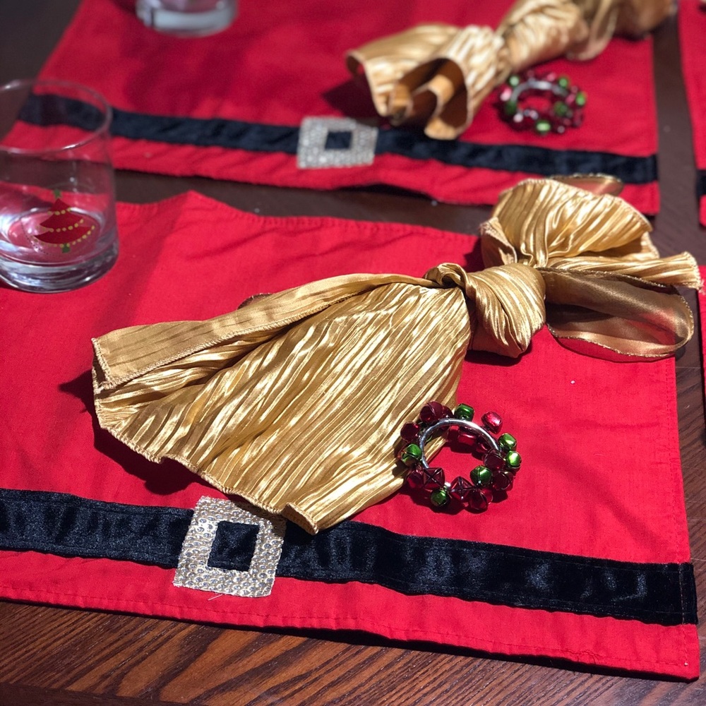 Pier 1 Imports Christmas table setting for 4